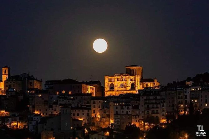 Night Walking Tour of Medieval Cuenca