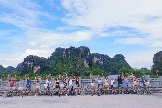 Ninh Binh Full Day Tour – Tam Coc Boat, Mua Cave, Hoa Lu