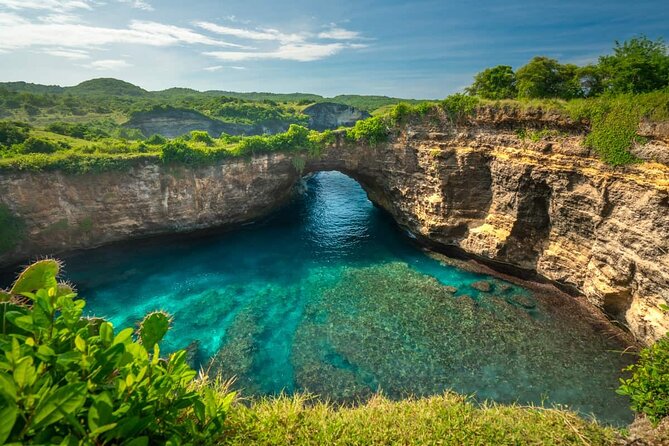 Nusa Penida Snorkeling With Manta Bay & Island Tour