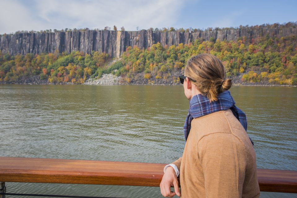 NYC: Hudson River Fall Foliage Yacht Tour