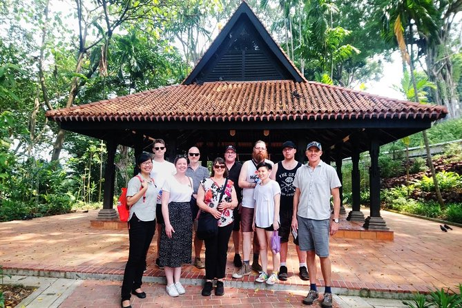 Of Graves, Guns & Battles™: A Tour of Fort Canning Hill