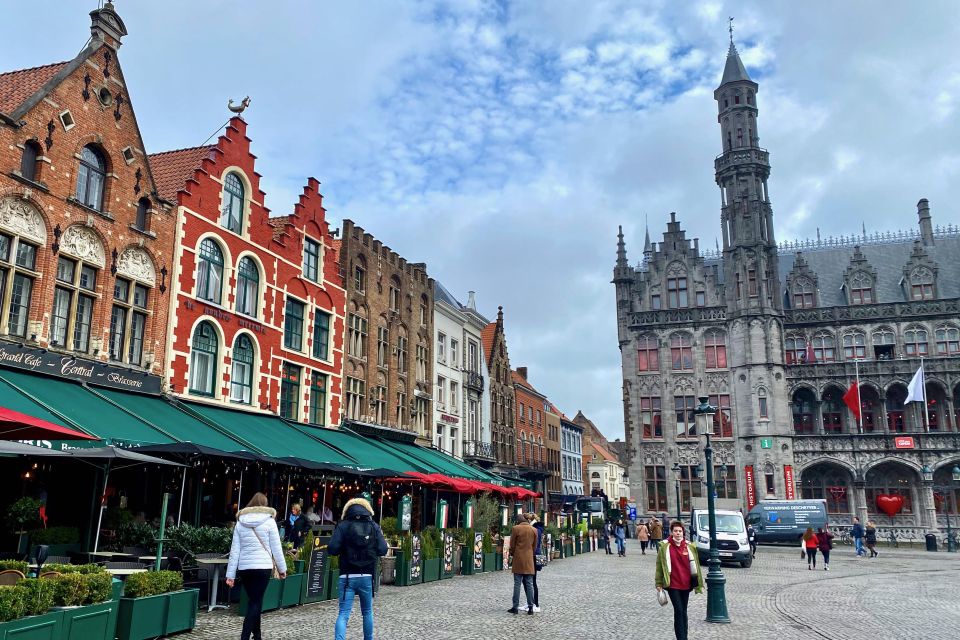 One-Day Tour to Bruges From Paris Mini-Group in a Mercedes