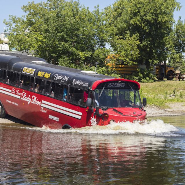 Ottawa: Bilingual Guided City Tour by Amphibious Bus