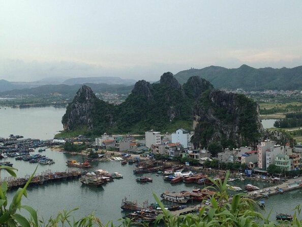 Overnight Bai Tu Long Bay and Ha Long Bay Cruise