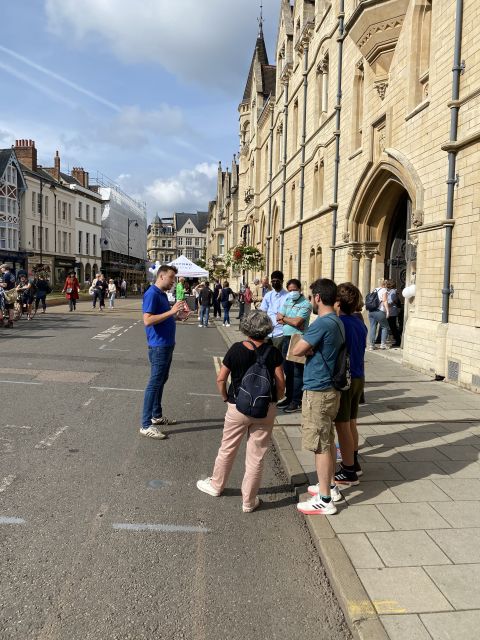 Oxford: Alumni-Led Walking Tour W/New College Entry Option