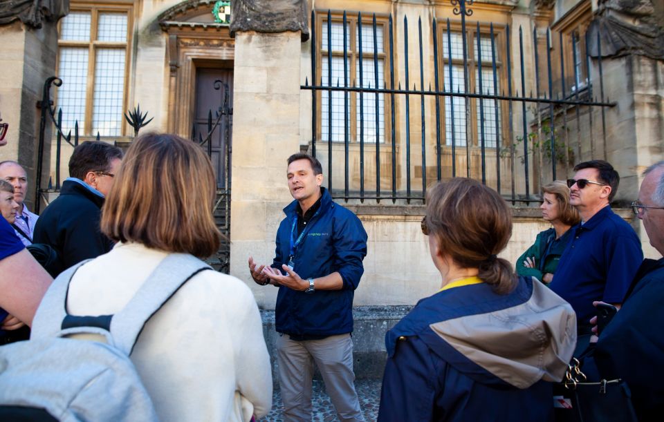 Oxford: Private Walking Tour With University Alumni Guide