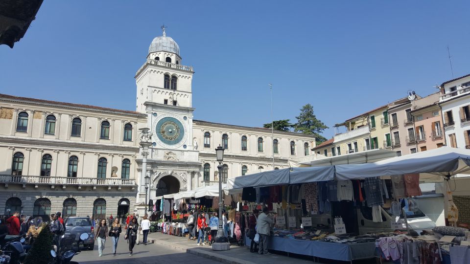 Padova: Guided Shopping Walk