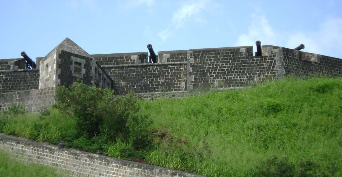 Panoramic Landmark Tour (Brimstone Hill & Batik)