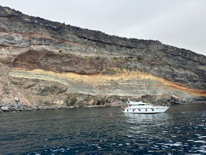 Pantelleria Island: Isola Tour in Yacht With Simone & Luck