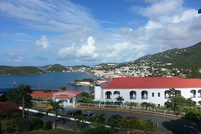 Paradise Taxi & Tours USVI-St.Thomas-Airport Transfer Bluebeard’s / Yacht Haven