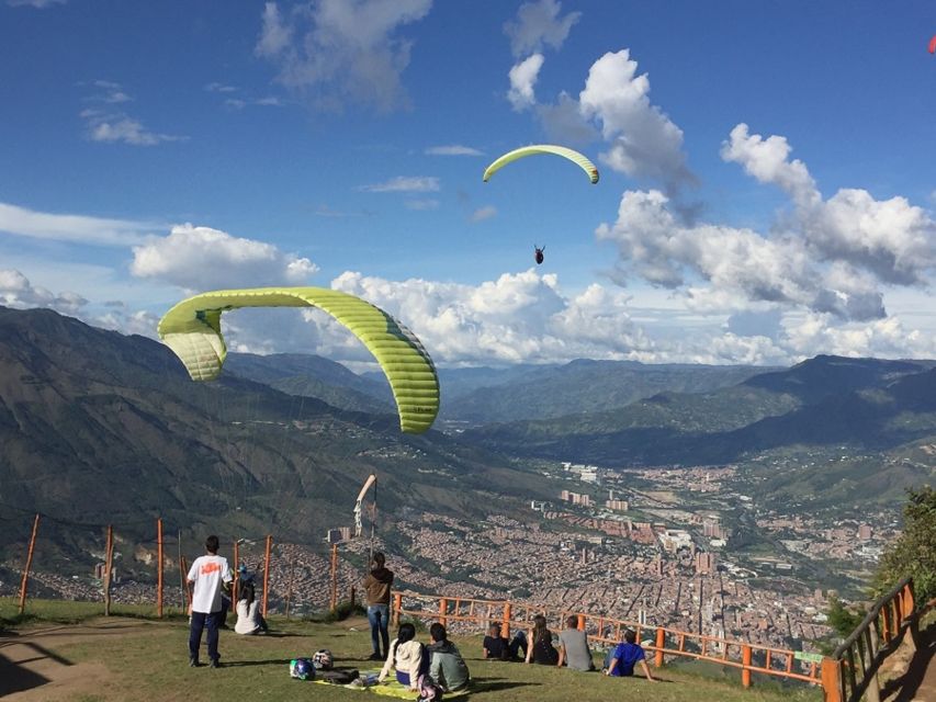 Paragliding the Andes From Medellín