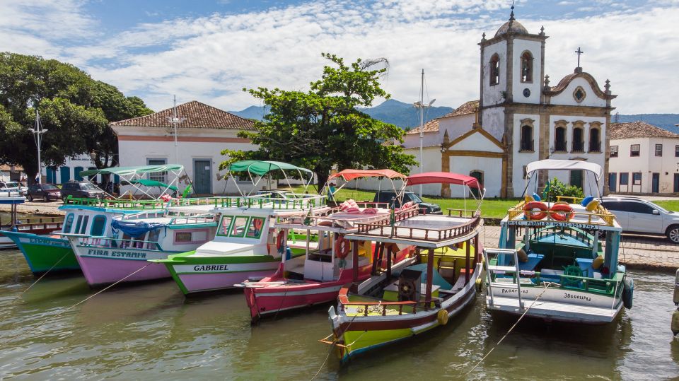 Paraty: Guided Old Town Walking Tour With Pickup