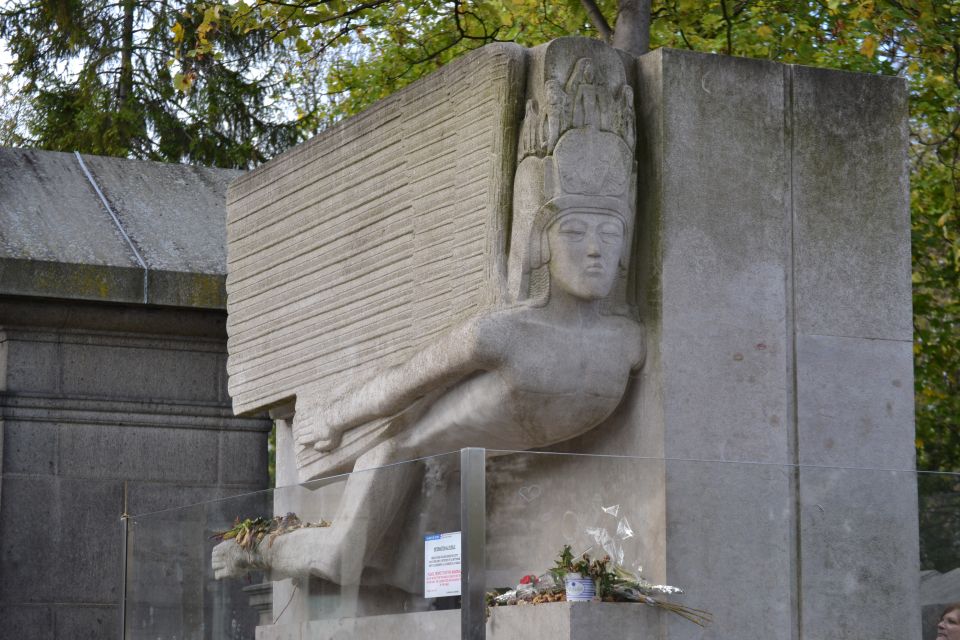 Paris: Père Lachaise Cemetery Private Tour - Tour Overview and Pricing