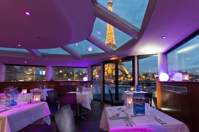 Paris Seine River Dinner Cruise With Rooftop and Live Singer