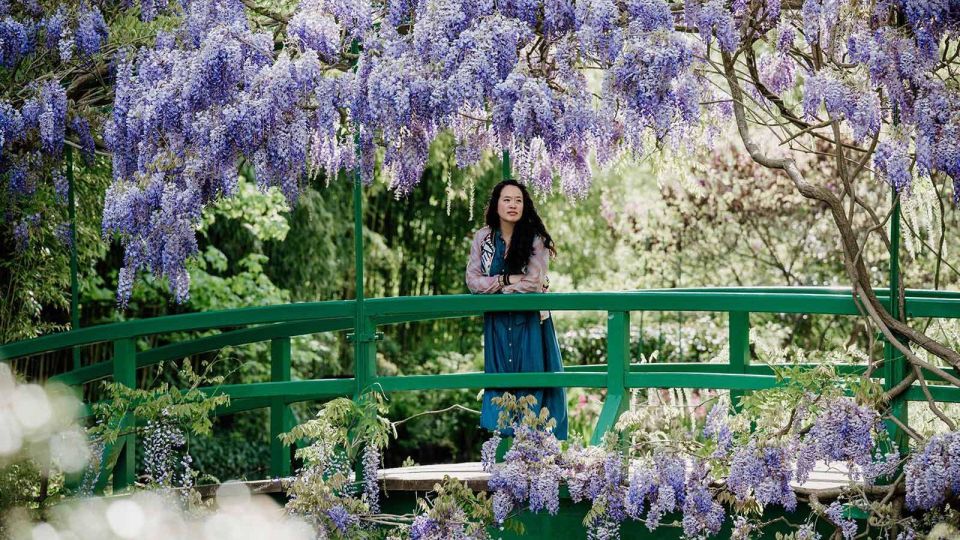 Paris: Transport for Visit Giverny Claude Monet 7 Peoples