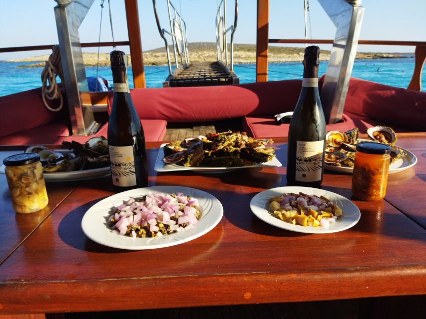 Paros: Traditional Gulet Shared or Private Island Cruise - Overview of the Cruise Experience