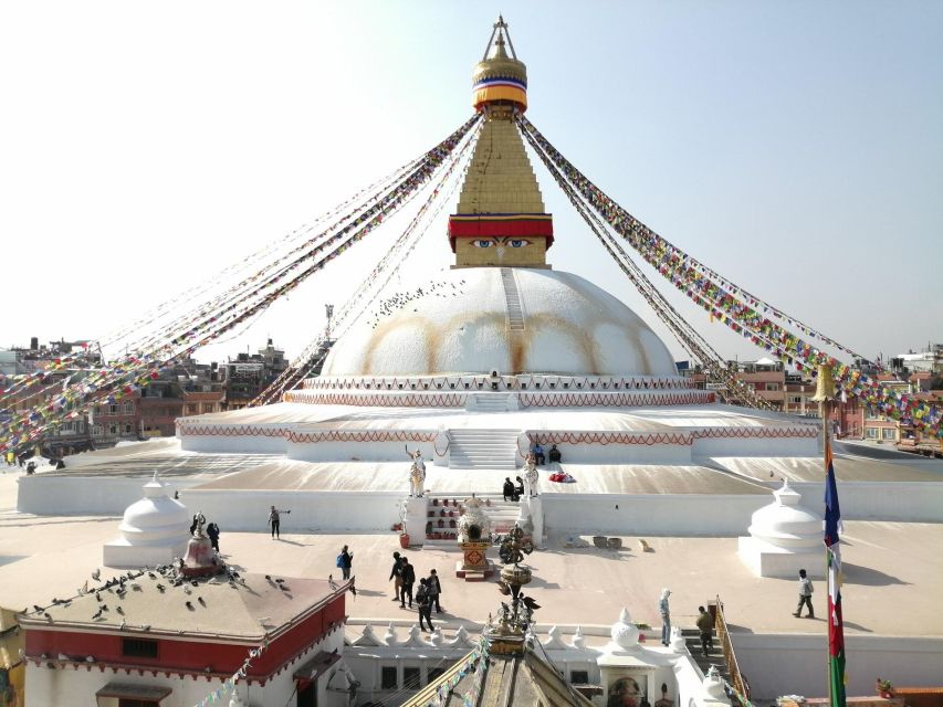 Pashupatinath (Hindu Cremation) & Boudhanath Tour