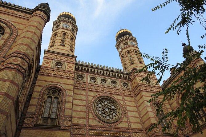 Past and Present of Budapest Jewish District Tour