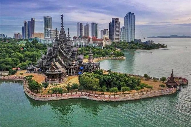 Pattaya : the Sanctuary of Truth Entrance Fee and Round Trip Transfer Option