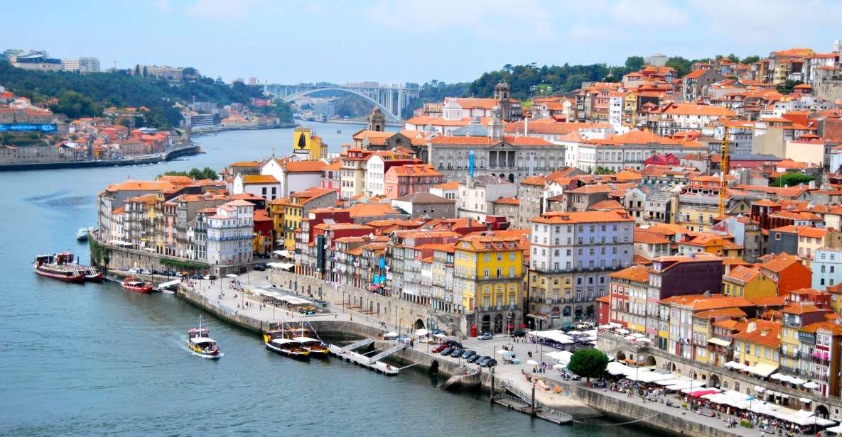 Photo Tour Porto: Walking Tour With Professional Photoshoot