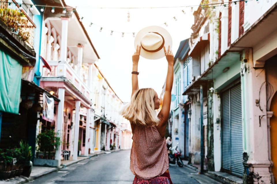 Phuket: Private Photoshoot at Old Town