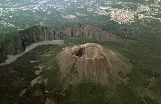 Pompeii, Mt Vesuvius and Wine Tour