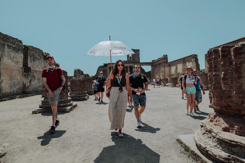 Pompeii: Tour With Villa of Mysteries With an Archaeologist