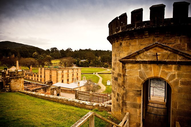 Port Arthur Shuttle and Tasman Sights Tour