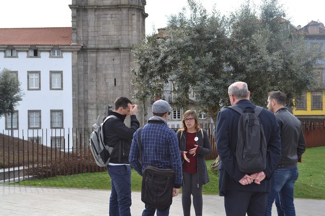 Porto City Tour With River Cruise Including Lunch and Wine Tasting