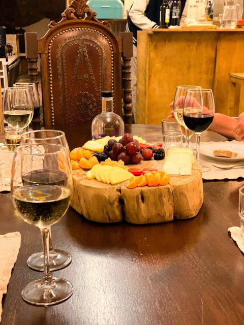 Porto: Food and Wine Tasting Tour of Secret HIDDEN GEMS