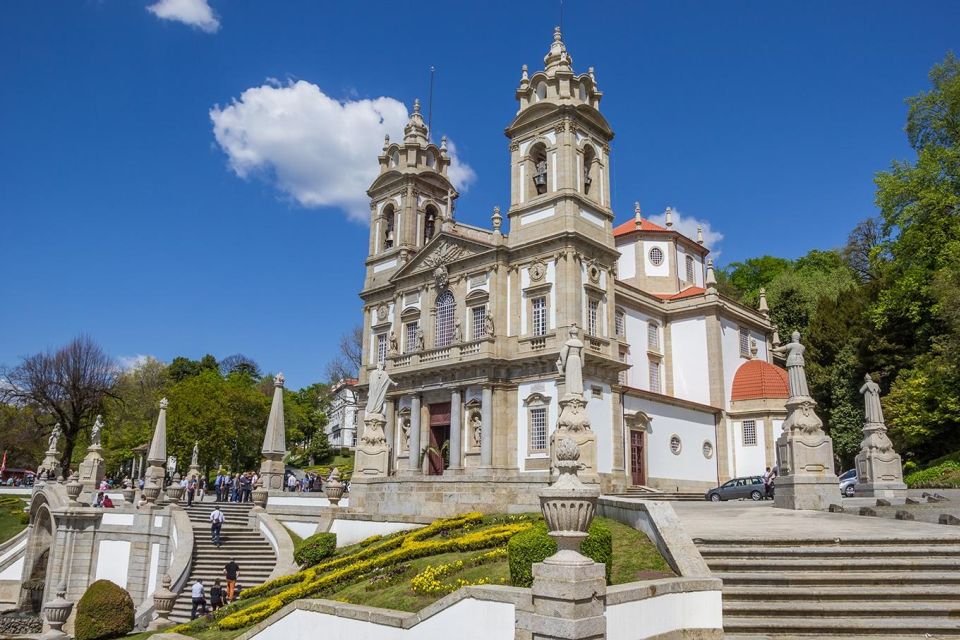 Porto: Private UNESCO Heritage Site Tour – Braga & Guimarães