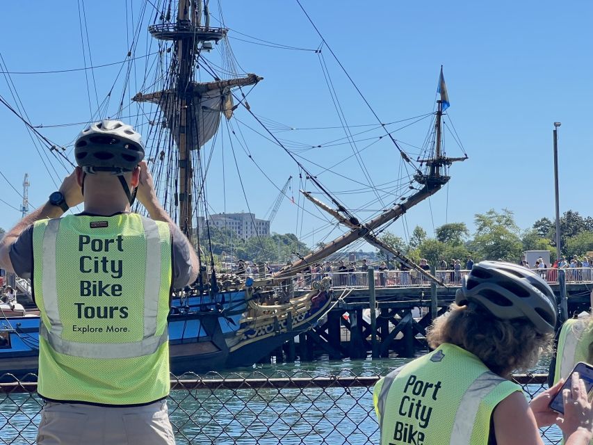 Portsmouth: Historic Neighborhoods Guided Bike Tour