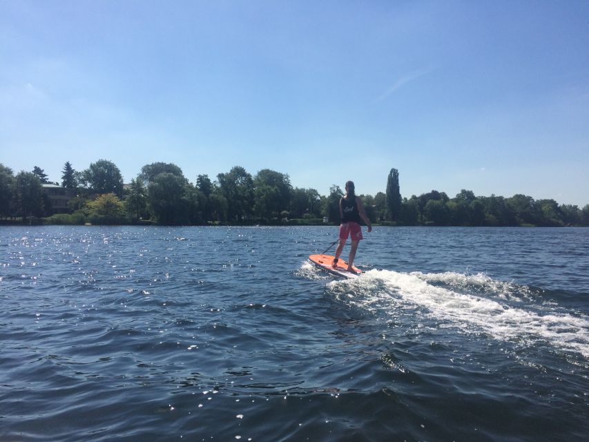 Potsdam: E-Surfboard Rental