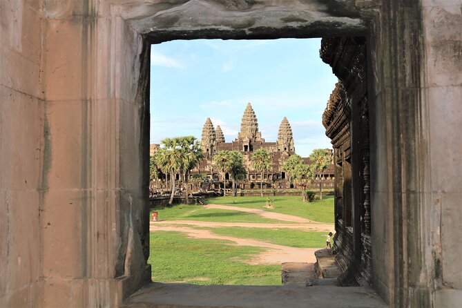 Private Angkor Temples Walking Tour From Siem Reap - Tour Overview