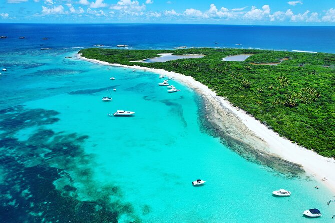 Private Charter to Icacos or Palomino Islands in Puerto Rico