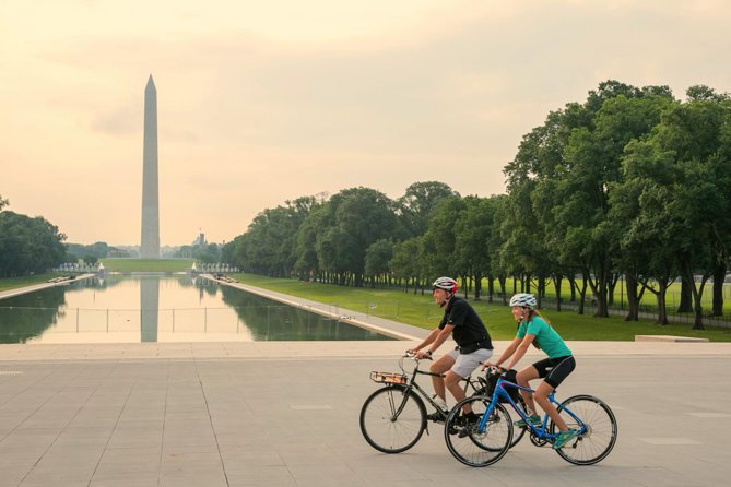 Private Customized DC Sights Biking Tour