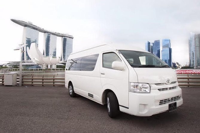 Private Customized Singapore Car Tour (Half Day or Full Day)