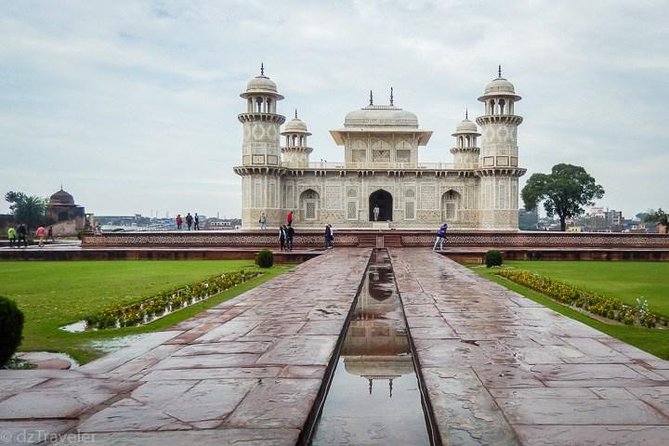 Private Day Trip to Taj Mahal by Car From Delhi - Overview of the Day Trip