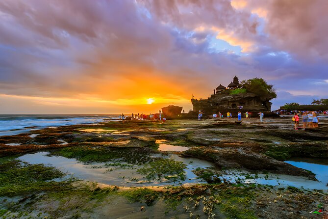 Private Full-Day Tour: Ulun Danu Beratan Temple, Jatiluwih and Tanah Lot Temple