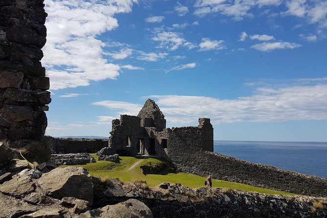 Private Giants Causeway & Coastal Tour From Belfast in Luxury Mercedes