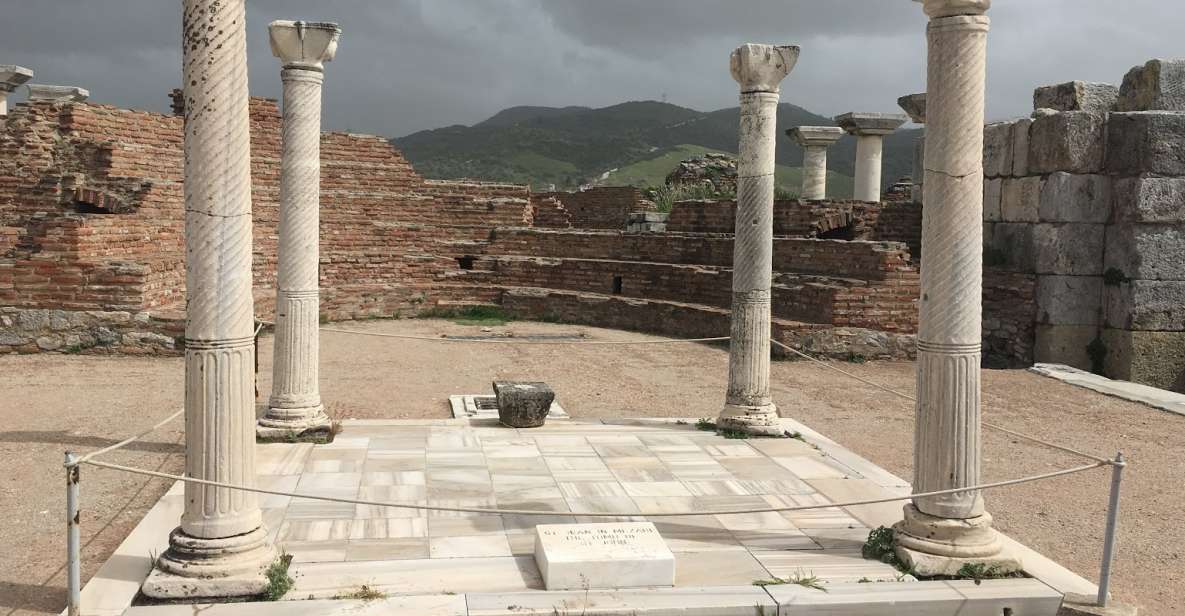 Private Guided Exploration of Ephesus