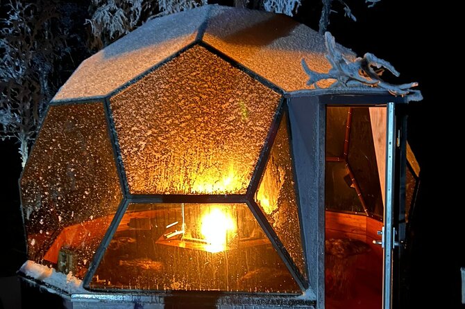 PRIVATE Party Dinner in a Glass Igloo Under Northern Lights