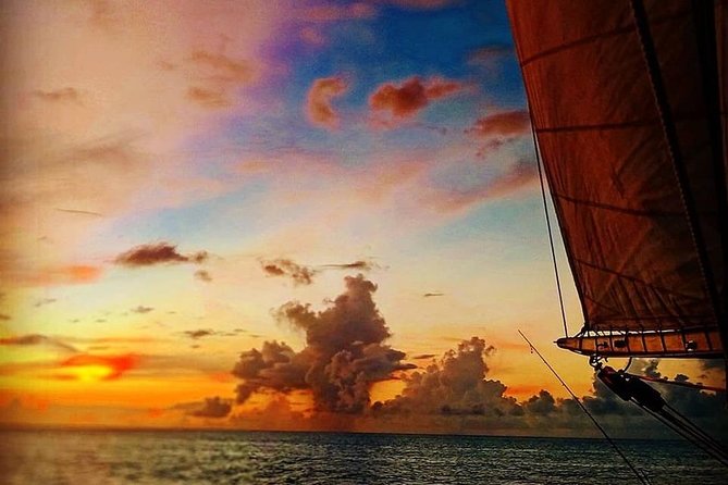 Private & Romantic Sunset Cruise Under Sails