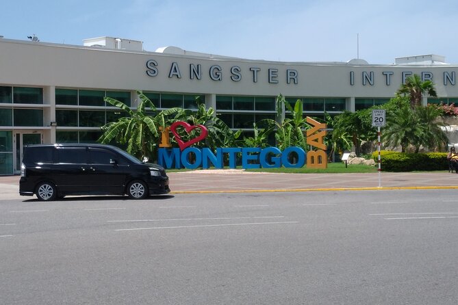 Private Round Trip Airport Transfer in Montego Bay