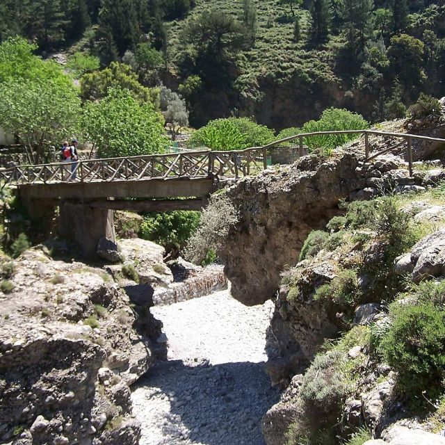 Private Roundtrip Transfer From Chania to Samaria Gorge Park