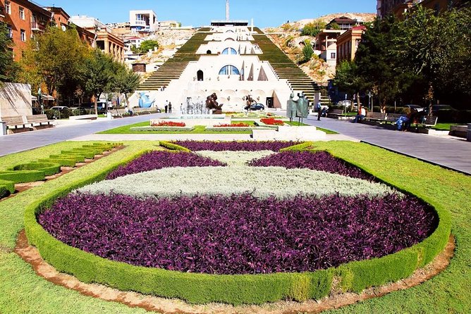 Private Sightseeing and Walking Tour in Yerevan