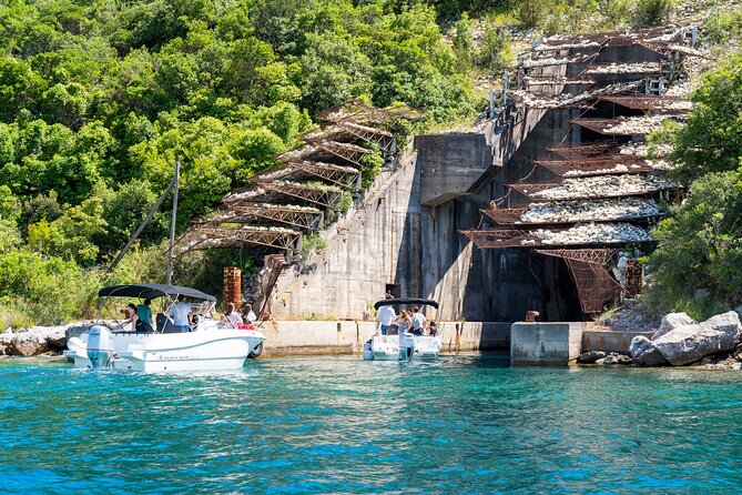 Private Speedboat Tour: Lady of the Rocks & Blue Cave – Small Groups up to 25