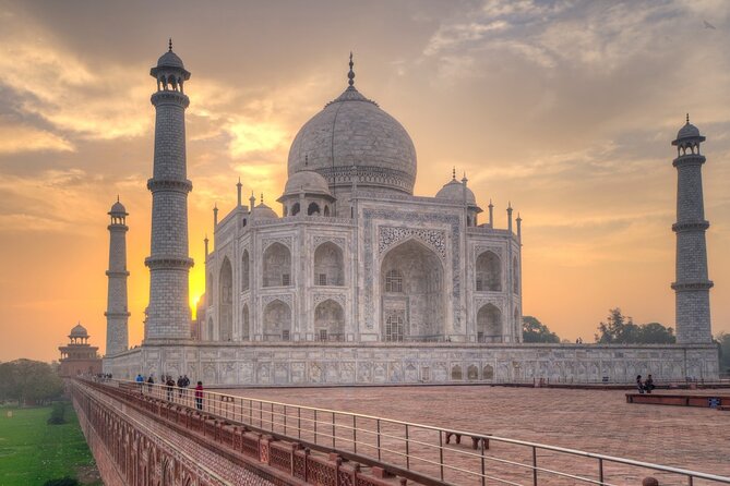 Private Taj Mahal Sunrise Tour By Car From Delhi