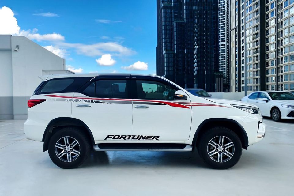 Private Taxi: Lien Khuong Airport (Dli) to Mui Ne