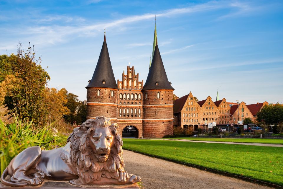 Private Tour – Maritime History of Lubeck & Museumshafen